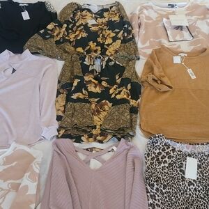 Wholesale Lot (9) Micheal Kors, Adrienne Vittadini & More Women's Sweaters. New